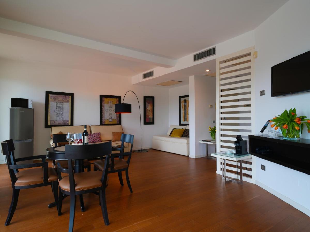 Uappala Apartment Pisa Tower Exteriör bild